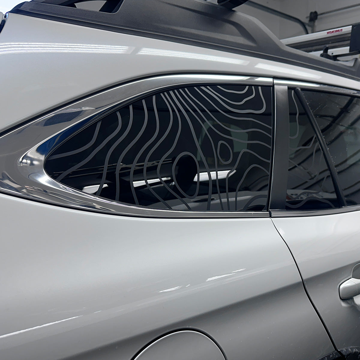 Vinyl Wrap Kit - Topo Rear Side Windows (Both)